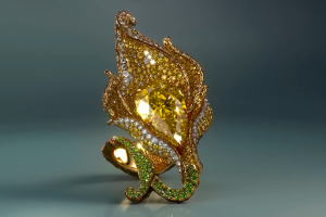 Stunning High Jewelry Flower Ring