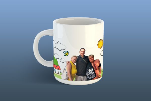 Дизайн кружки. Необходимо было сделать дизайн для печати на кружке , которая впоследствии предназначалась  в подарок в подарок.