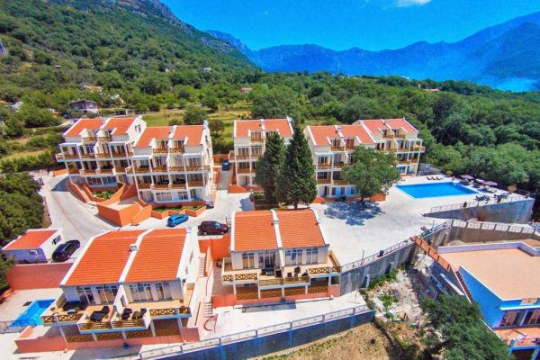 Отель "BERG APARTMENTS" 4* Черногория г.Бар