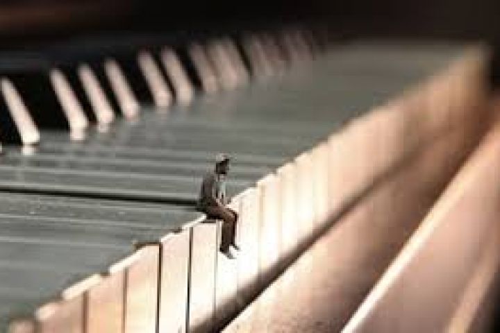 Создаю готовую песню под ваш текст, либо со своим текстом.