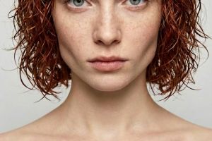 plazma_@Character-4_Give_my_model_a_defined_jawline,_a_full-face