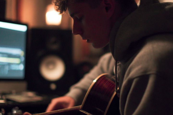 Музыка в подарок: напишу песню для любимого человека в любом стиле