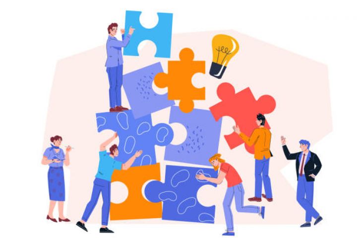 Консультирую в сфере бизнеса.