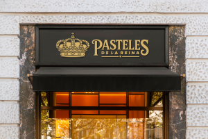 Логотип и фирменный стиль для кафе в Валенсии в ретро-классическом стиле