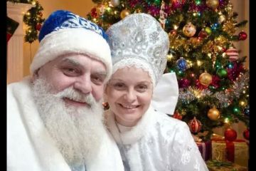 Работал с разными исполнителями и в разных известных структурах последнее время в кубанском казачьем хоре озвучивал концерты, также работал в студии в том числе и для Европы плюс.