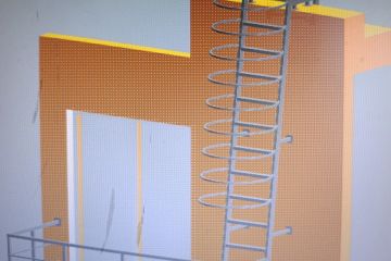 Разработка КД лестницы из нержавейки (пожарный тип) с кольцами ограждения для выхода с балкона на эксплуатируемую кровлю (пентхаус) с бассейном