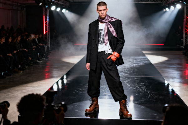 seedream-4.0_Full_body_fashion_photograph_low-angle_shot_looking