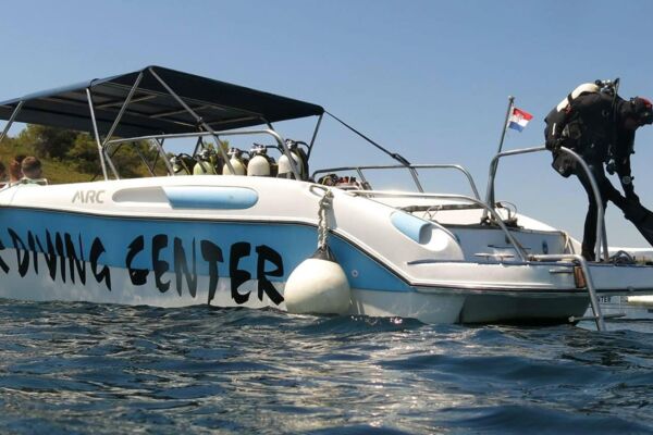 diver_boat_2.jpg
