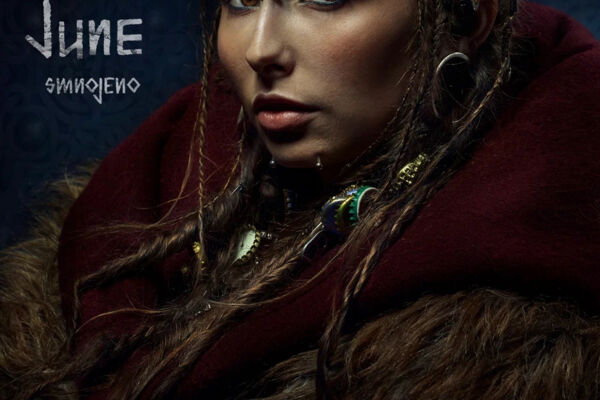Julia June - Smnojeno
