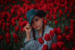 Девушка в тюльпановом поле. Нидерланды