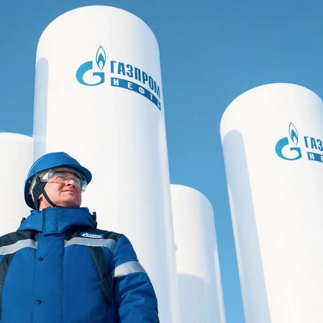 https://career.gazprom-neft.ru/