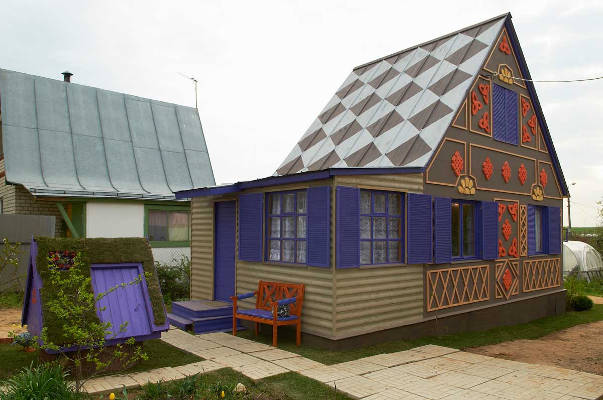 Покраска дачных домов. Фасад дачи. Разноцветный дачный домик. Фасад дачного домика. Покрасить домик красиво.