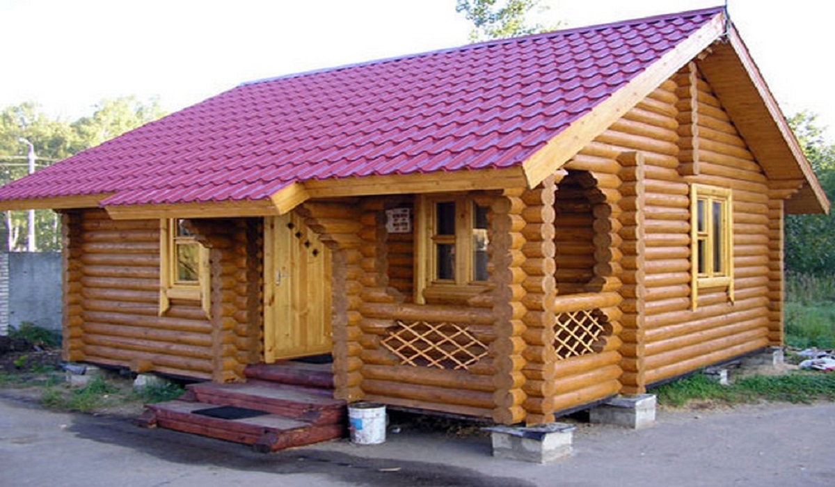Дачный домик из оцилиндрованного бревна