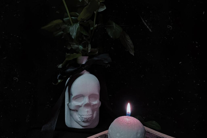    SPACE CANDLE
